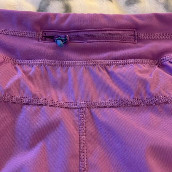 Ivivva workout shorts in light purple. Size 14 - Picture 3 of 7